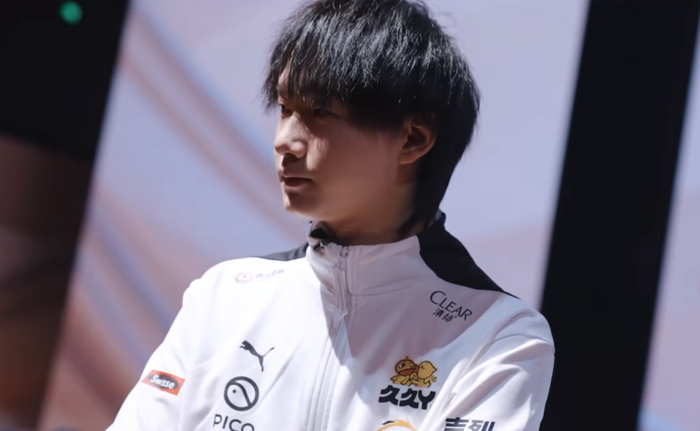 男篮面前