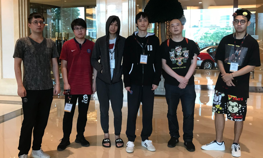 进攻端不黏